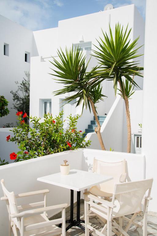 Makris Hotel Apartments 2