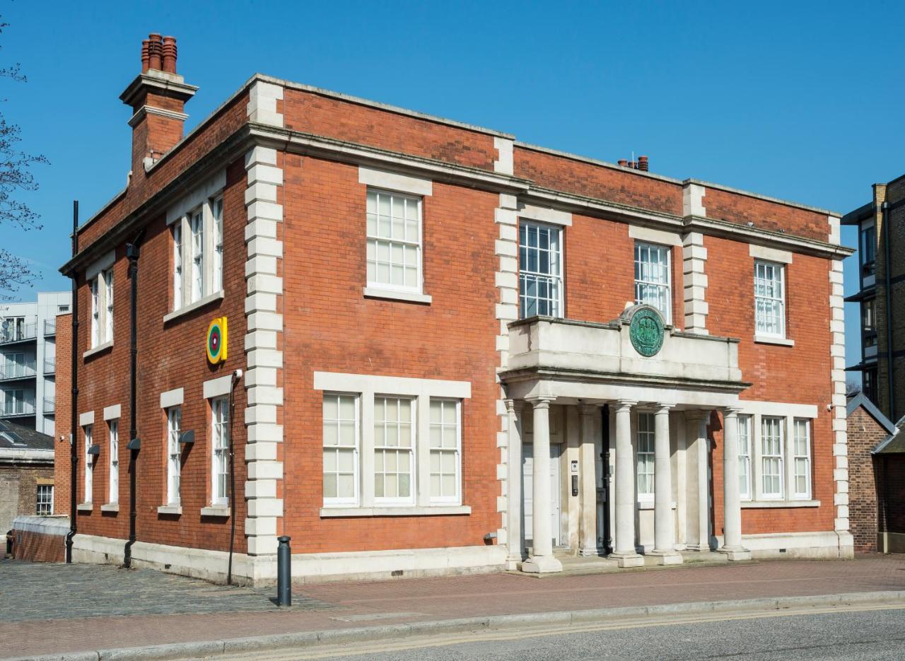 Point a Hotel Canary Wharf 1