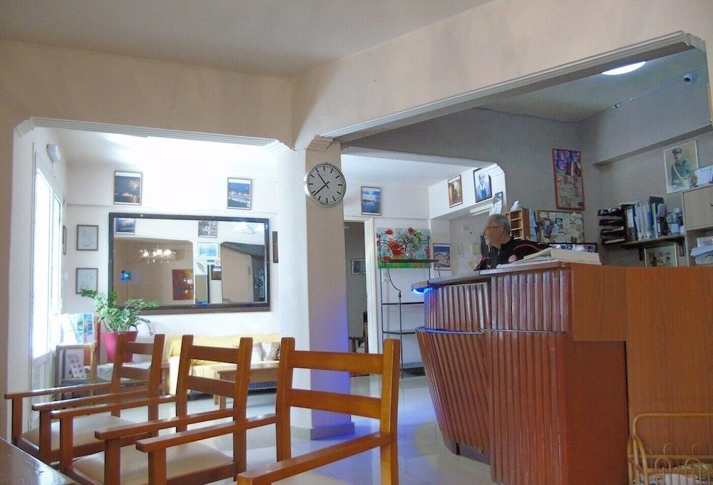 Star Hotel (Adults only) 1