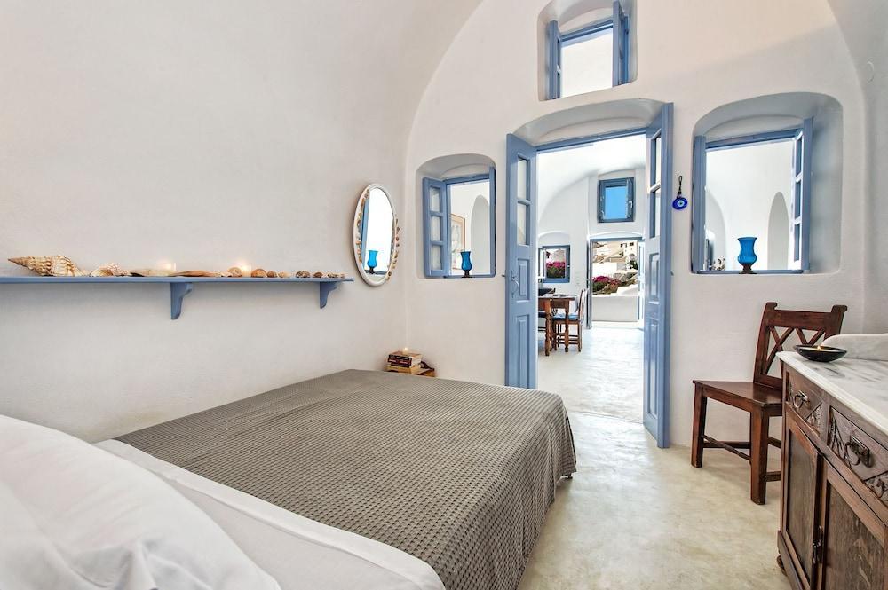 Skala Cave by Thireon 1