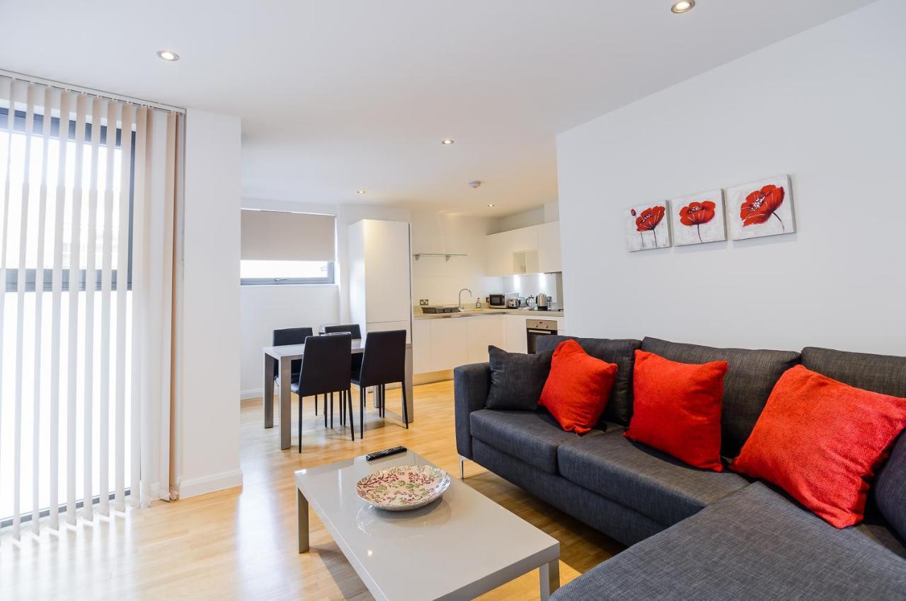 Tooley Street Apartments