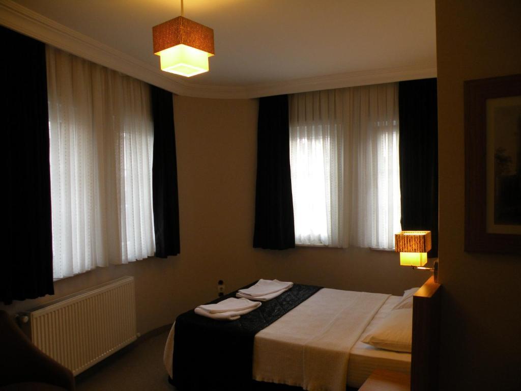 Agora Boutique Hotel & Bistro 2