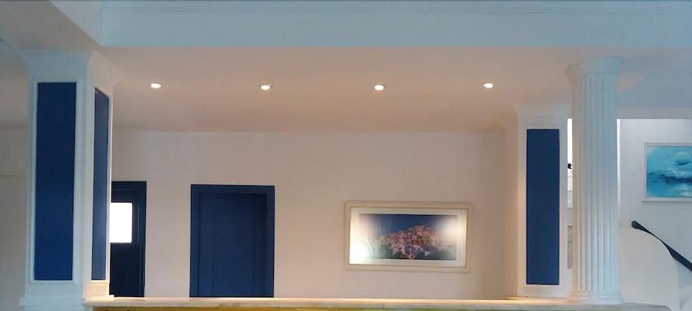 Santorini Breeze Studios 1