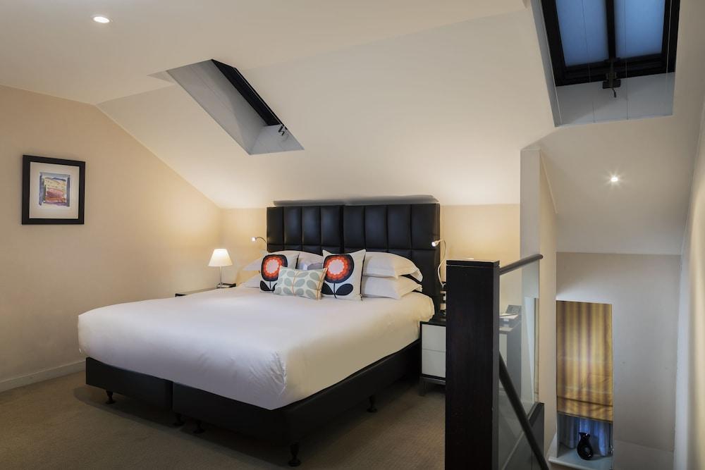 Cheval Phoenix House