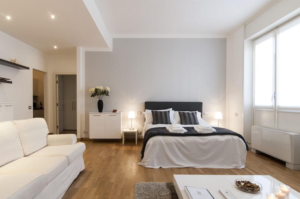 Milan Royal Suites Magenta & Luxury Apartments 1