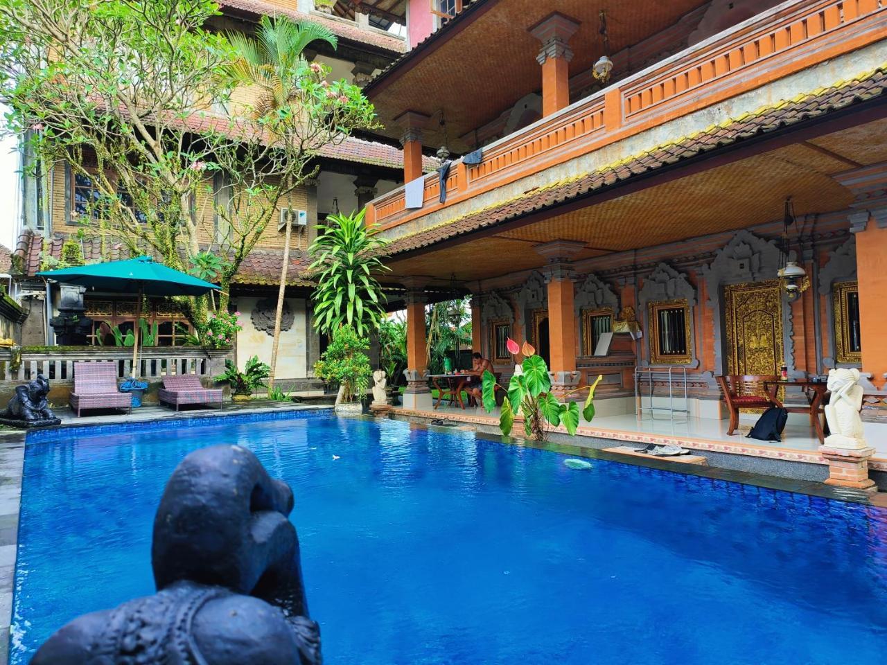 Warji House 2 Bungalows 1