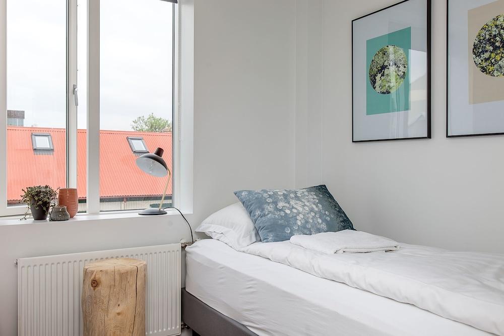 Thomsen Residence Suites 2