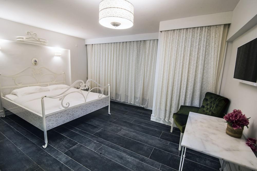 Buyukada Port Hotel 2