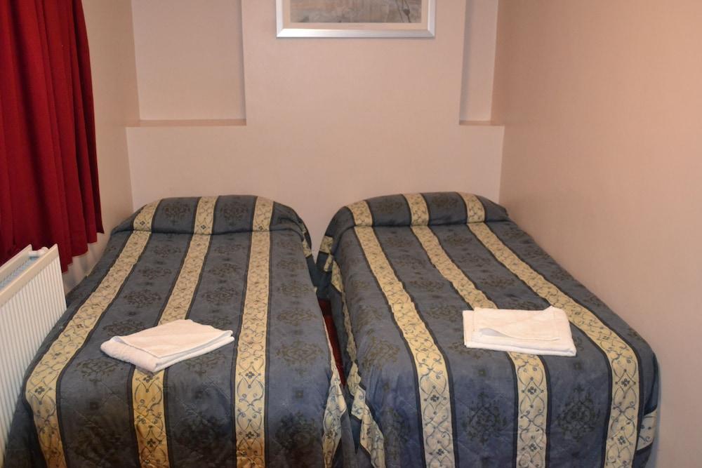 The Blair Victoria Hotel 2