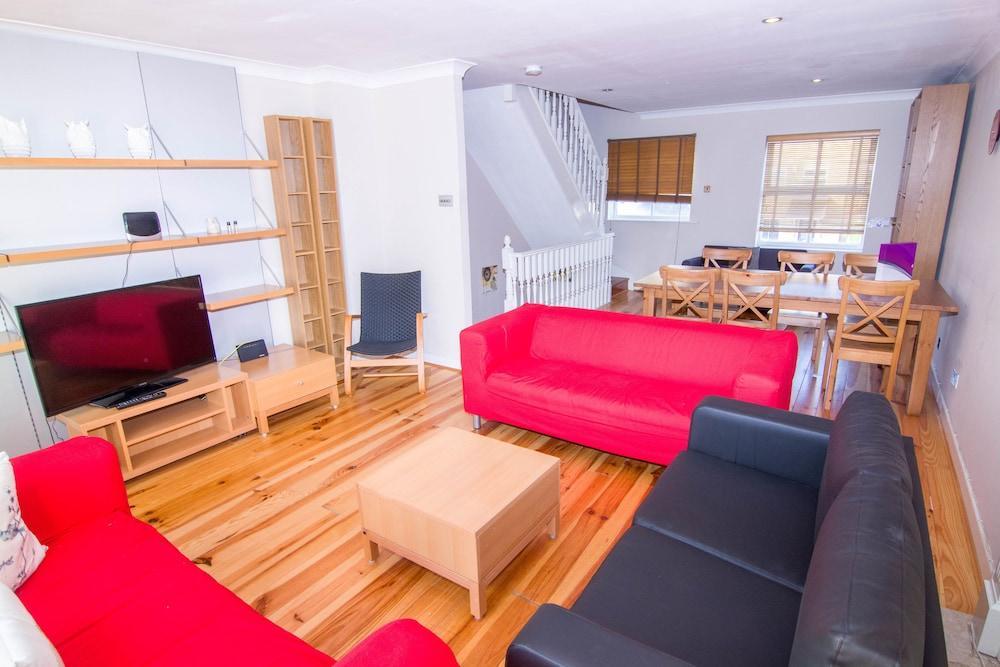 Apartment Wharf - Holiday Home