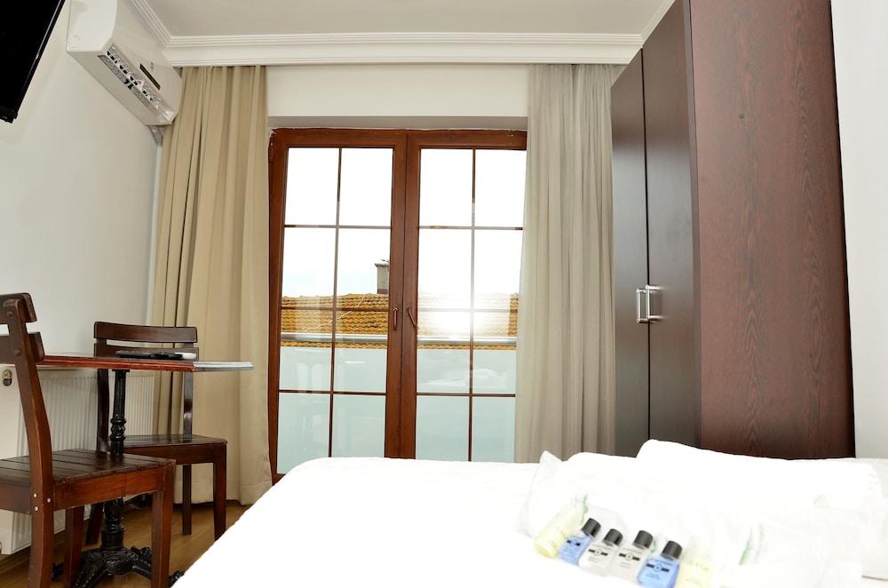 Selanikli Pansiyon Heybeliada 1