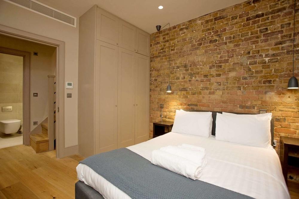 Luxury Loft Oxford Street with AC 2
