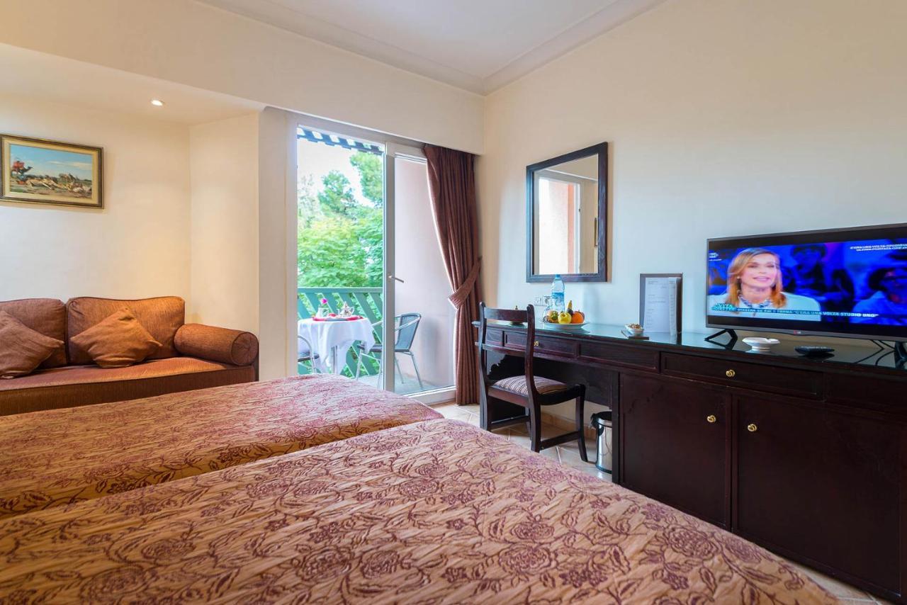 Kennedy Hospitality Resort 1