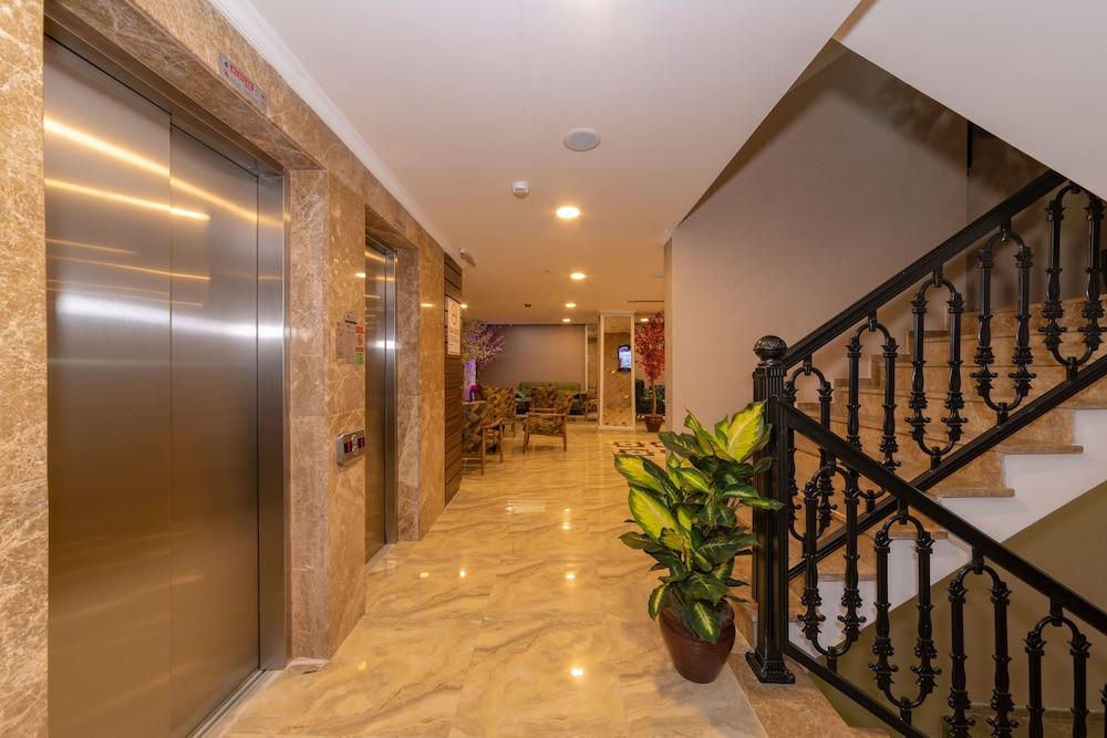 Vision Deluxe Hotel 1