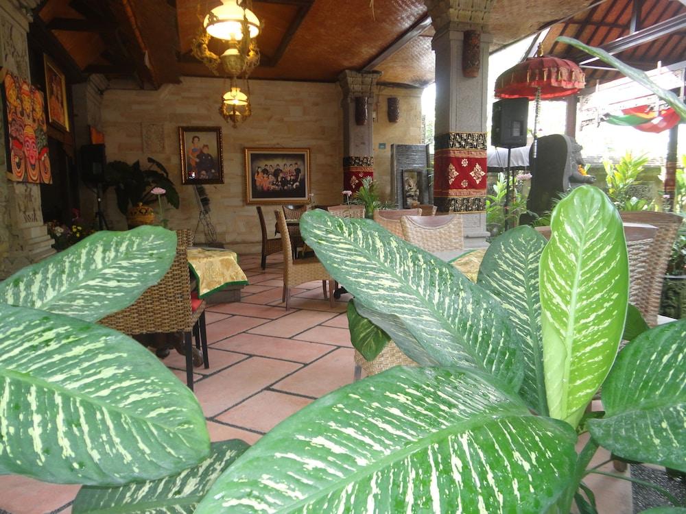 Monkey Forest Bungalow 1