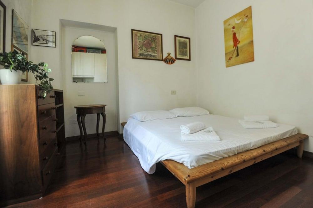 Garibaldi Apartment 1