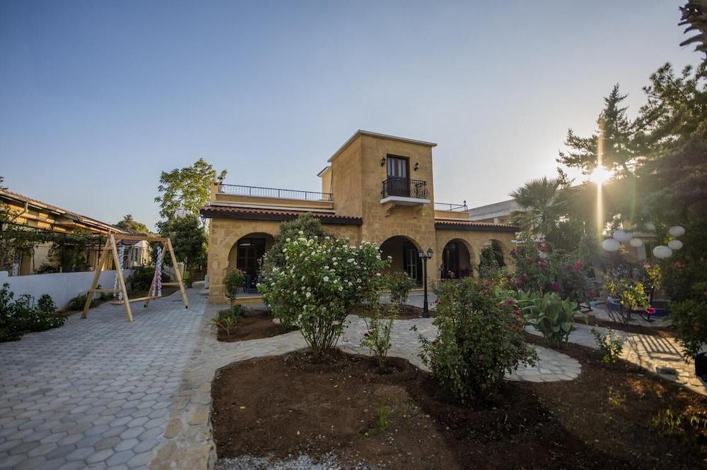 Nicosia Taskonak Hotel & Restaurant