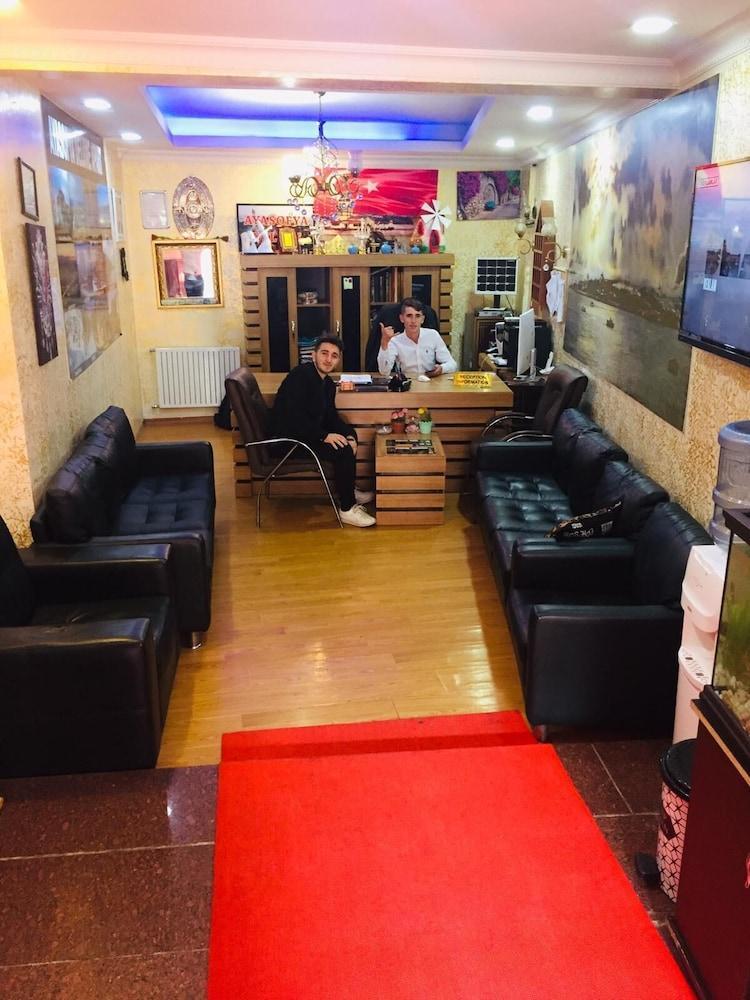 Deluxe Royal Apart 2