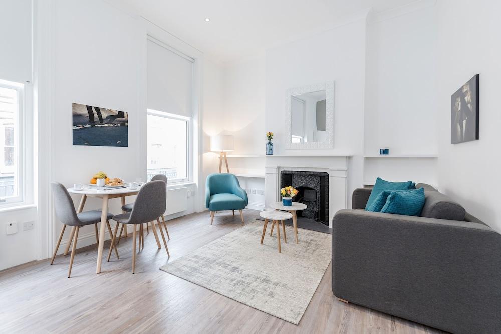 Soho Apartments by Basetogo