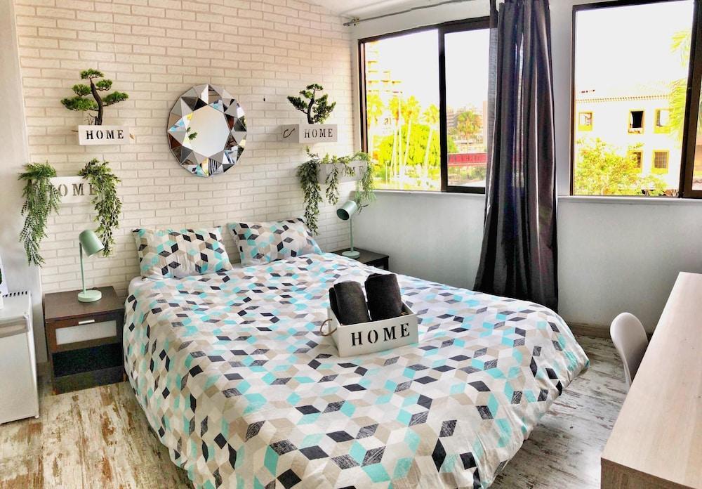 Bunga-Love - Adults Only