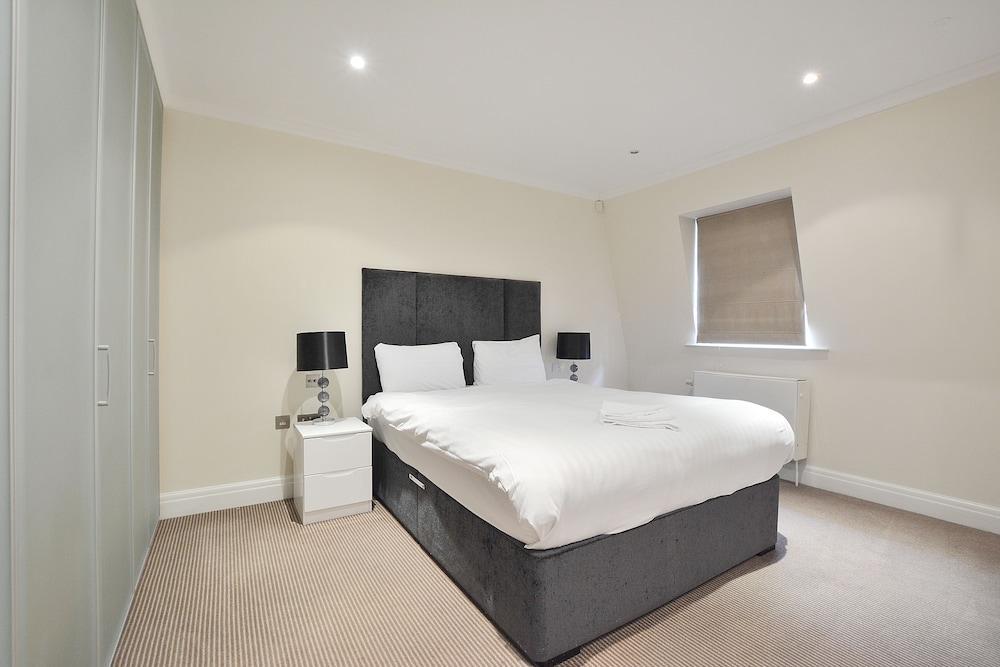 William Mews Townhouse 2