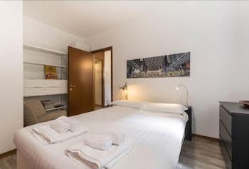 Navigli 5 Apartment 1