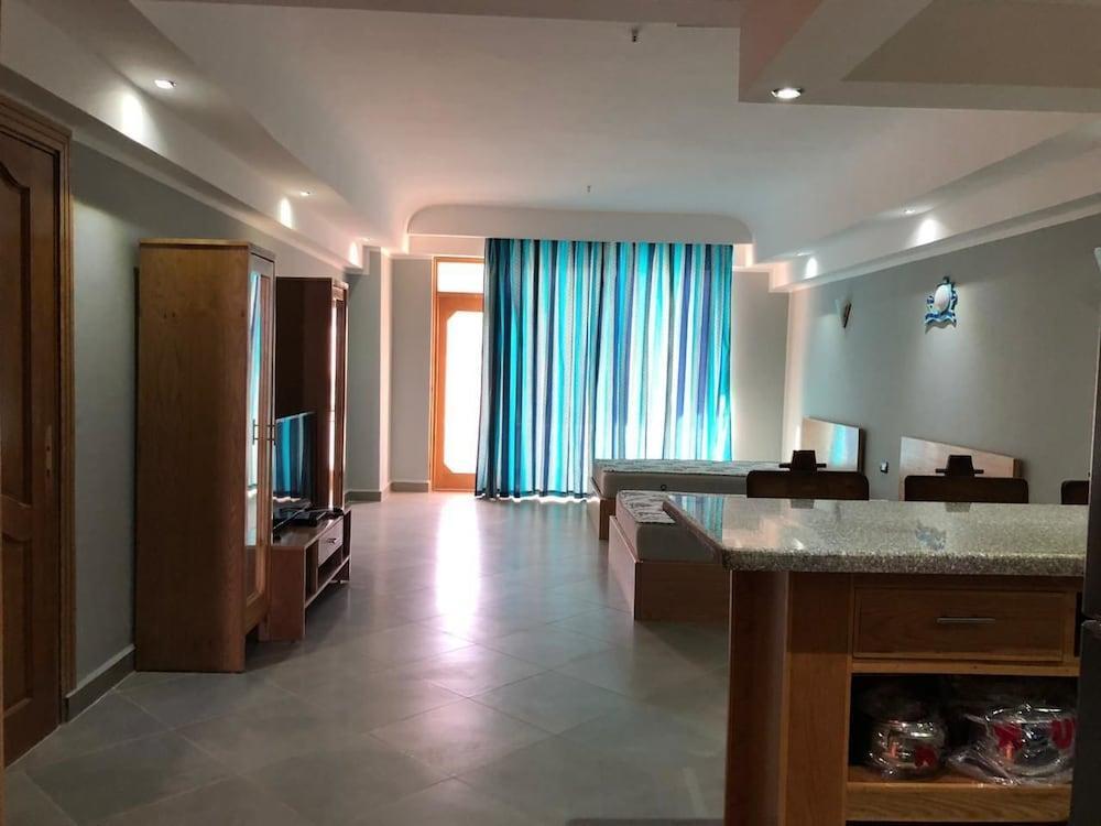 Sea View Studio at Heart of Hurghada 2