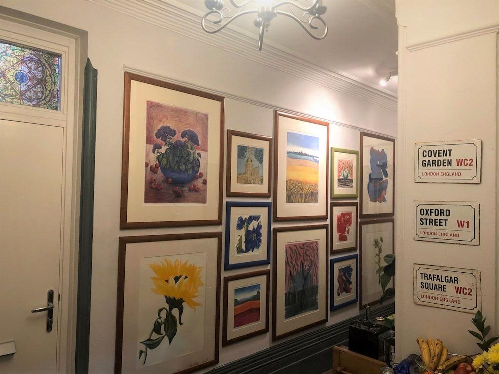 Charing Cross Rooms B&B