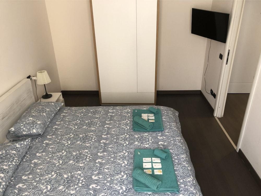 Sant' Ambrogio Flat 1