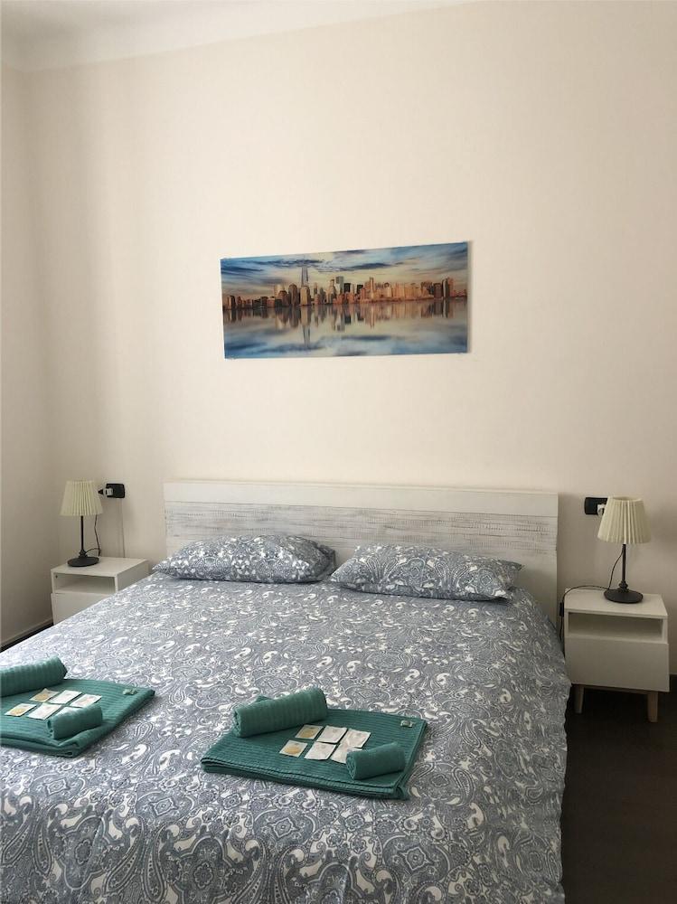 Sant' Ambrogio Flat 2