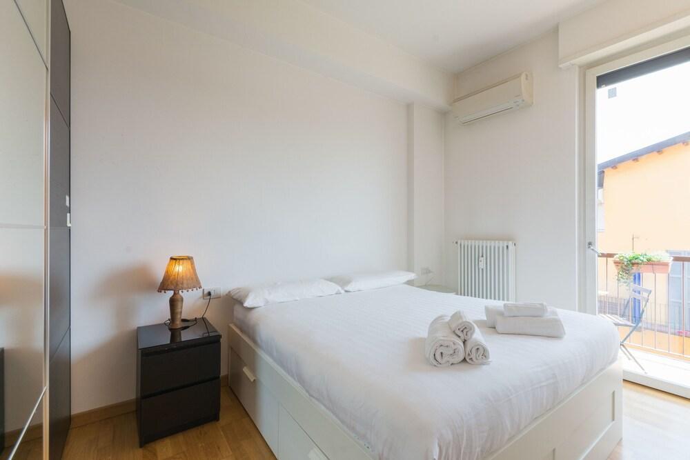 Navigli 6a Apartment 1