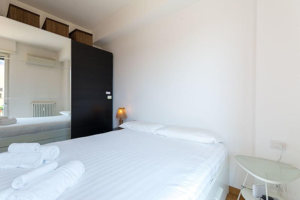 Navigli 6a Apartment 2