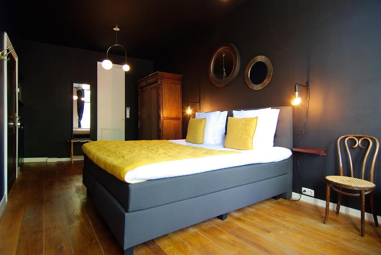 1637: Historic Canal View Suites 1