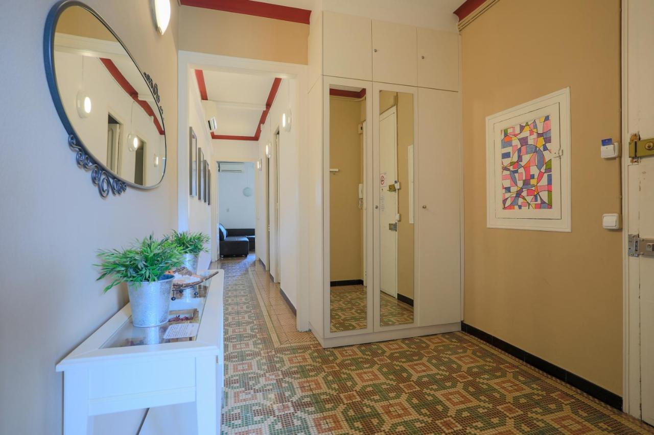 Bbarcelona Sagrada Familia Garden Apartment 2