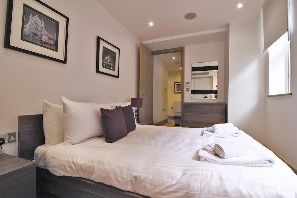 Red Lion Court by Servprop 1