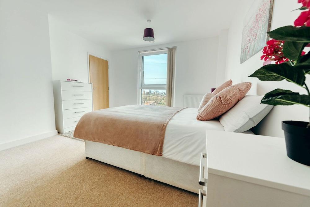 Royal Modern Apartment 2