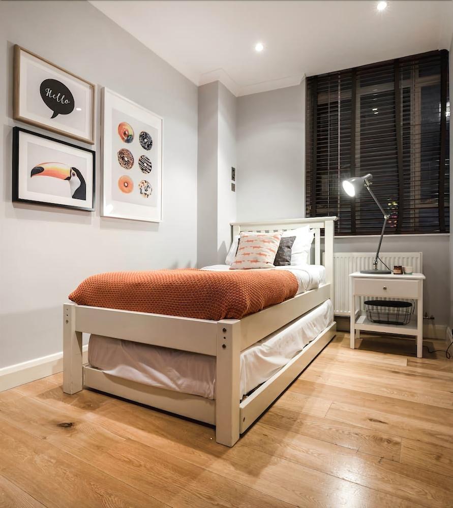 Old Compton Street Apartments 1