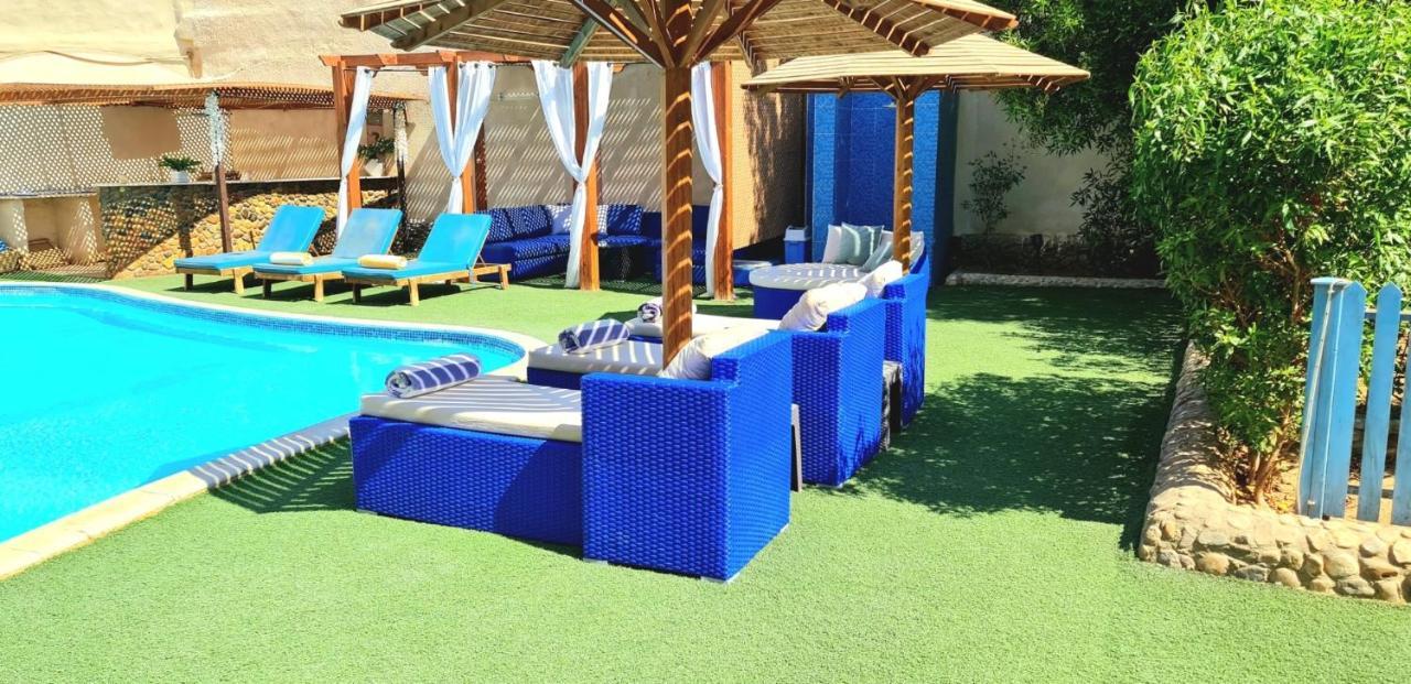 Luxury Royal Blue Family Villa 8pers Private Pool 1