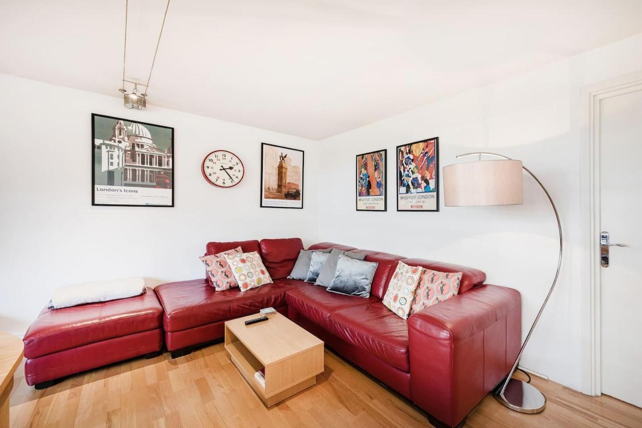 Spacious 3 Bedroom Apt in Covent Garden 1