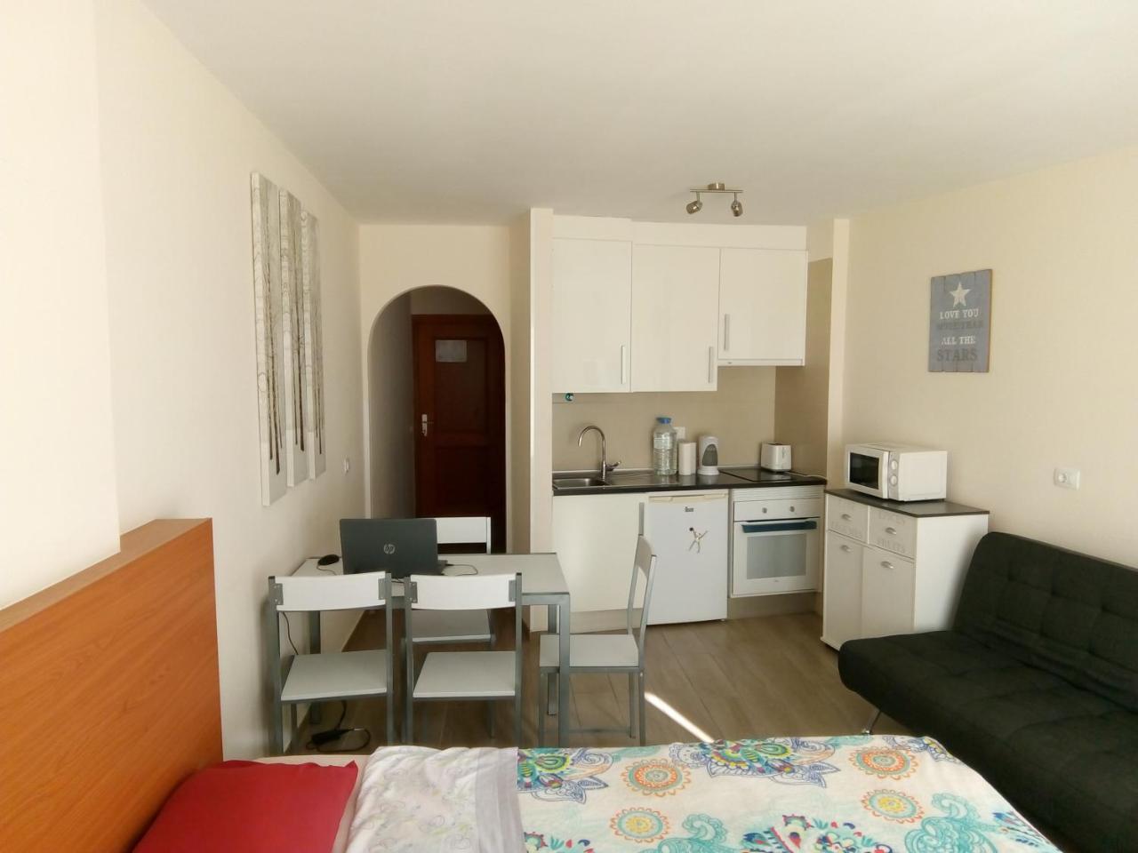 Estudio Con Piscina 2