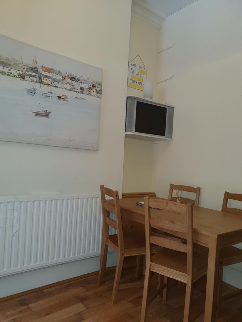 Lovely 3 Bedroom Apartment Zone 1 - City 3 2