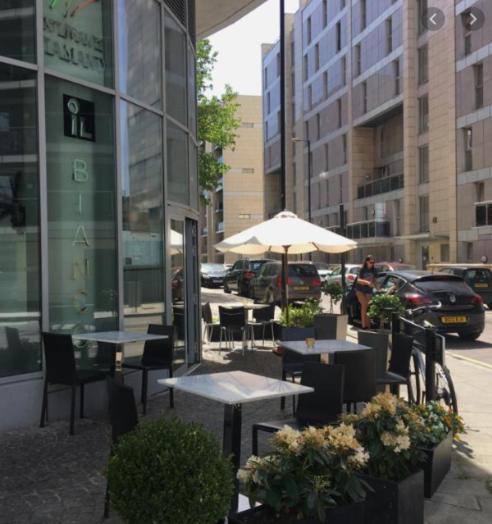 Clean And Comfy Room Near the River 1