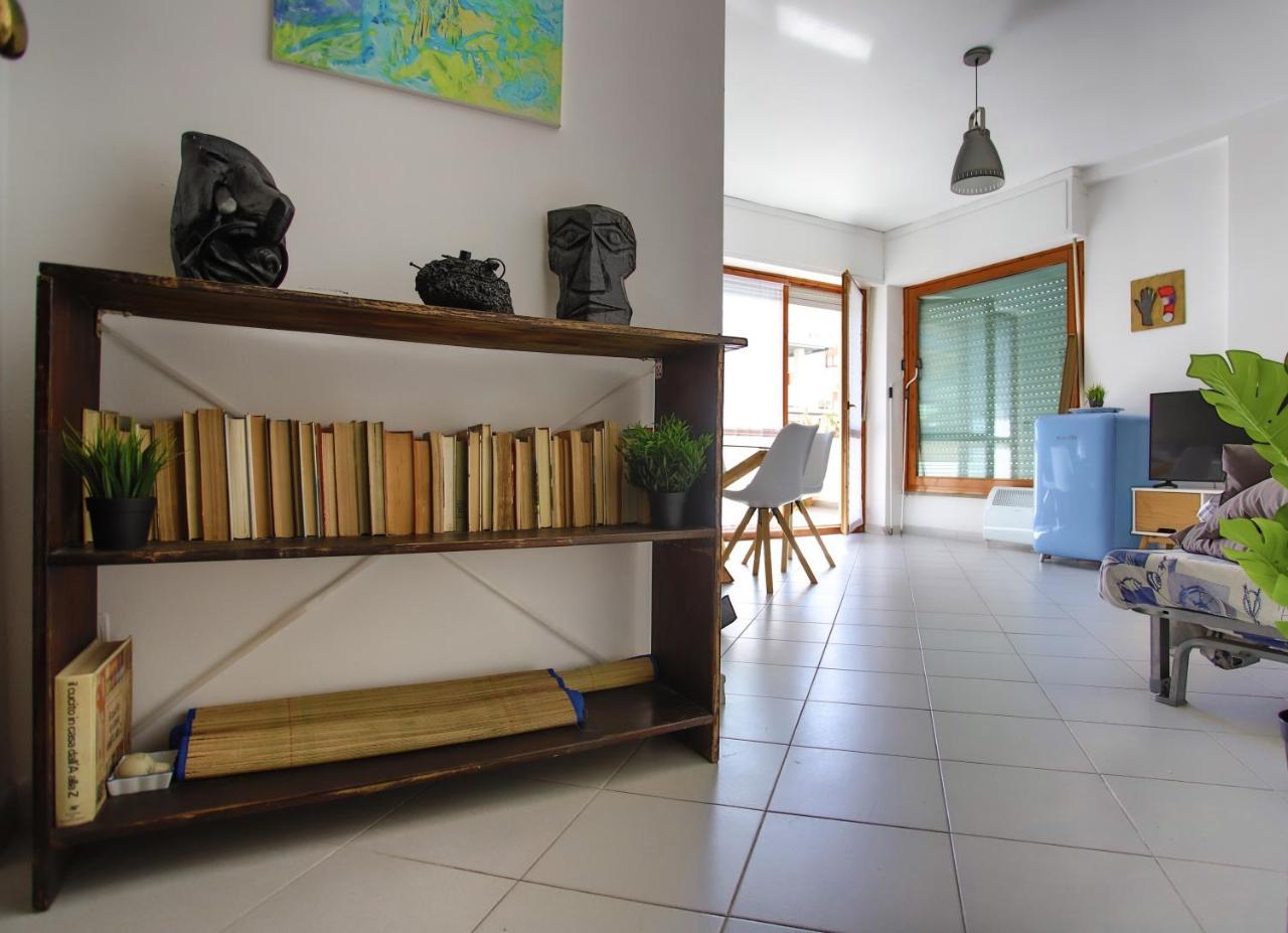 Artist Alguerhouse 1