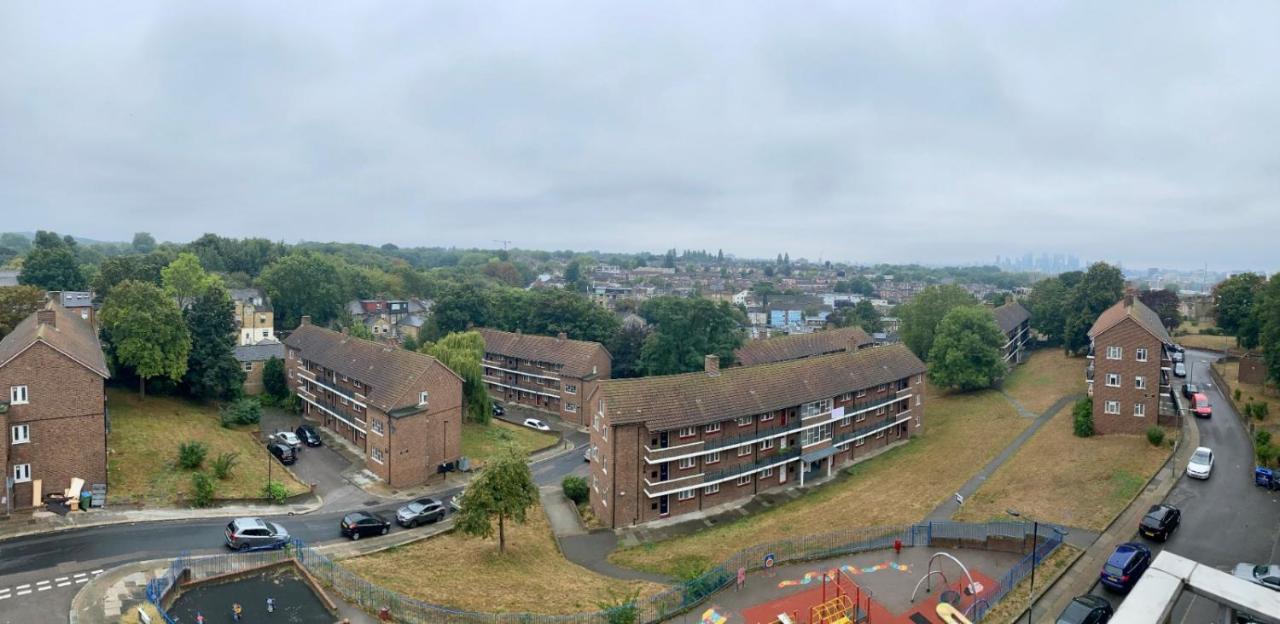 Large Comfortable Double Room Close To Woolwich And Greenwich, London