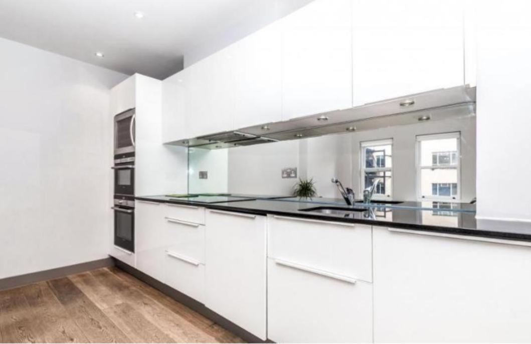 New Luxury Mayfair 1 Bedroom Apartment 1