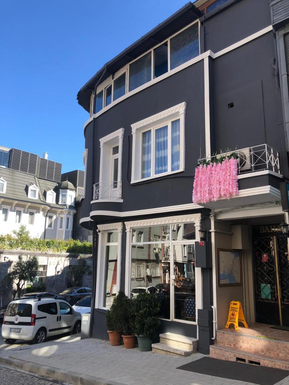 Bahaus Guesthouse Hostel 1