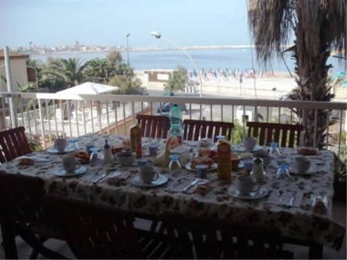Bed And Breakfast Viadelmare 1
