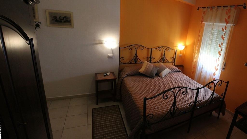 Bed And Breakfast Viadelmare 2