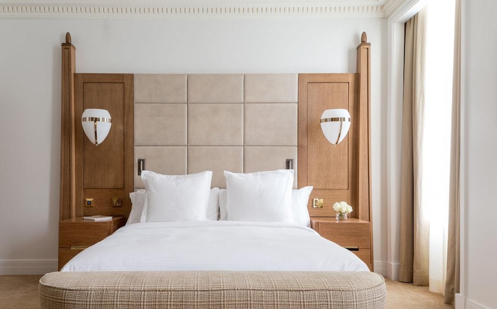 Four Seasons Hotel London at Ten Trinity Square 2