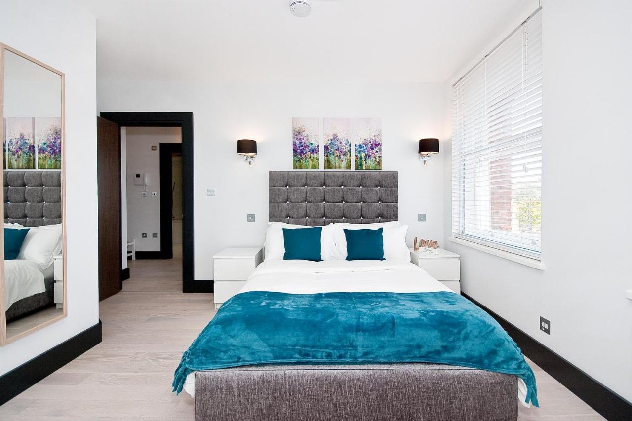 Farringdon Penthouse Loft by City Living London 2